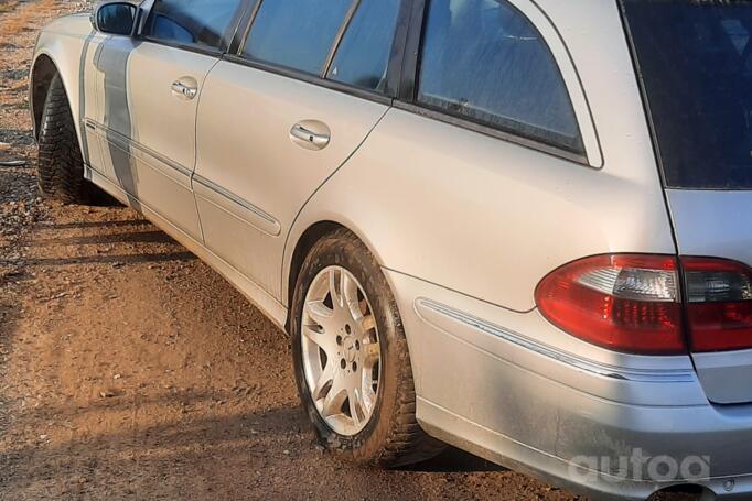 Mercedes-Benz E-Class W211 Sedan