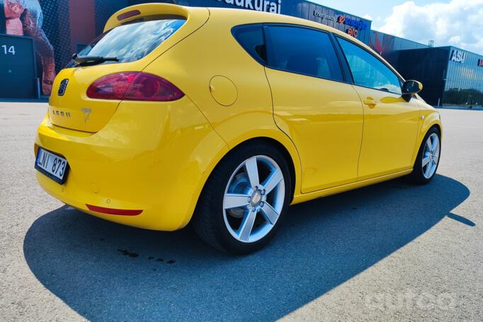 SEAT Leon 2 generation Hatchback 5-doors