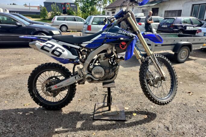 Yamaha YZ