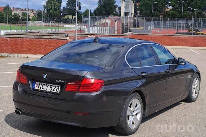 BMW 5 Series F07/F10/F11 Sedan