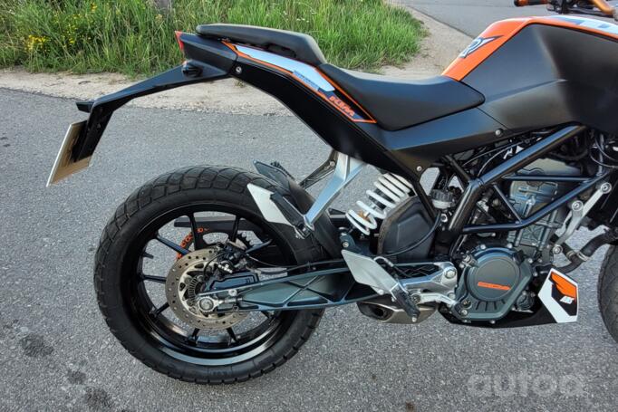 KTM Duke