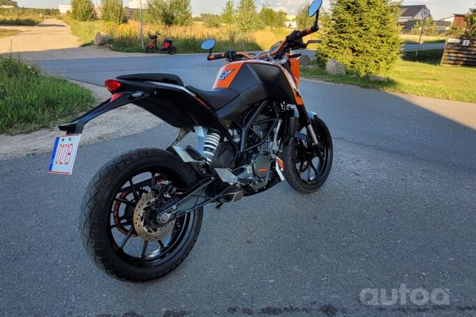 KTM Duke