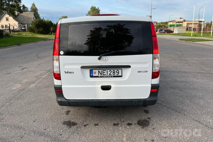 Mercedes-Benz Vito W639 Minivan 4-doors