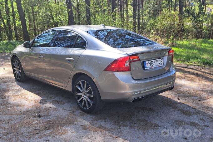 Volvo S60 2 generation [restyling] Sedan 4-doors