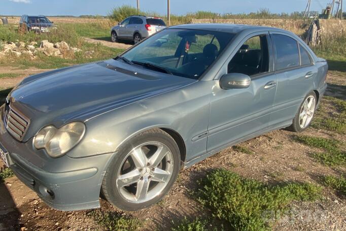 Mercedes-Benz C-Class W203/S203/CL203 Sedan 4-doors