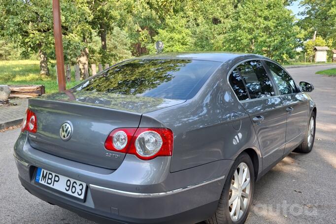 Volkswagen Passat B6 Sedan 4-doors