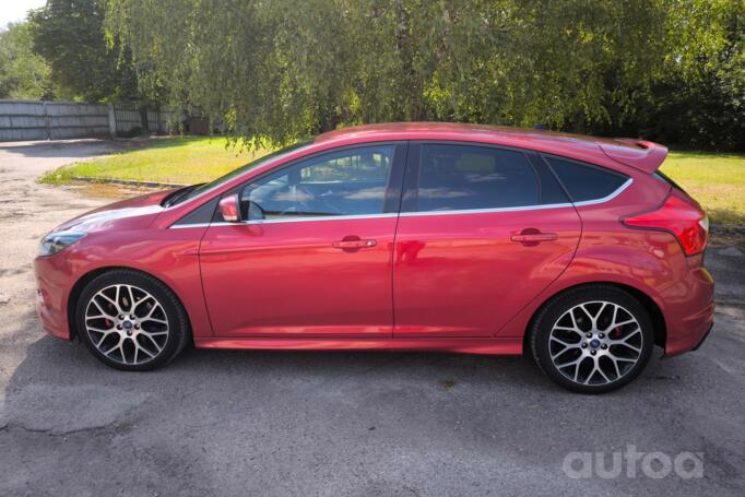 Ford Focus 3 generation Hatchback 5-doors