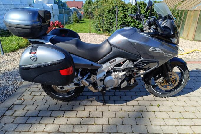 Suzuki V-Strom