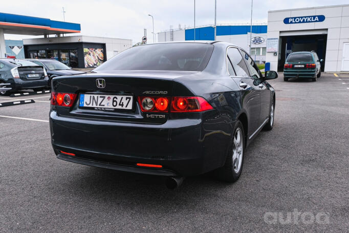 Honda Accord 7 generation Sedan 4-doors