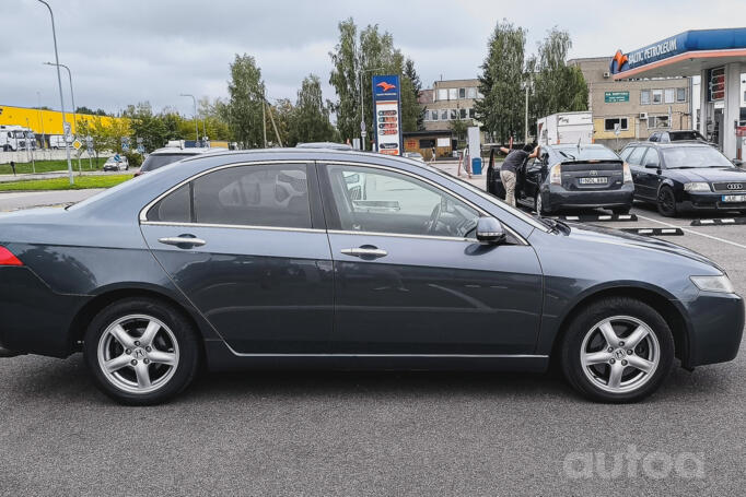 Honda Accord 7 generation Sedan 4-doors