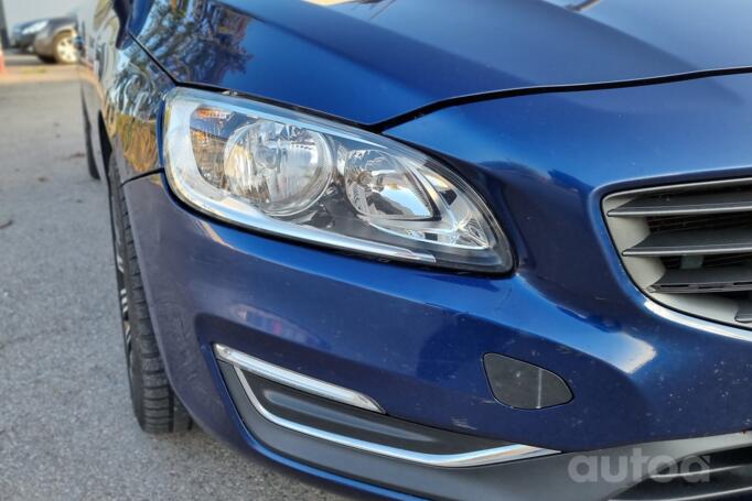 Volvo V60 1 generation [restyling] wagon 5-doors