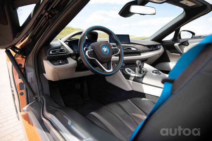 BMW i8