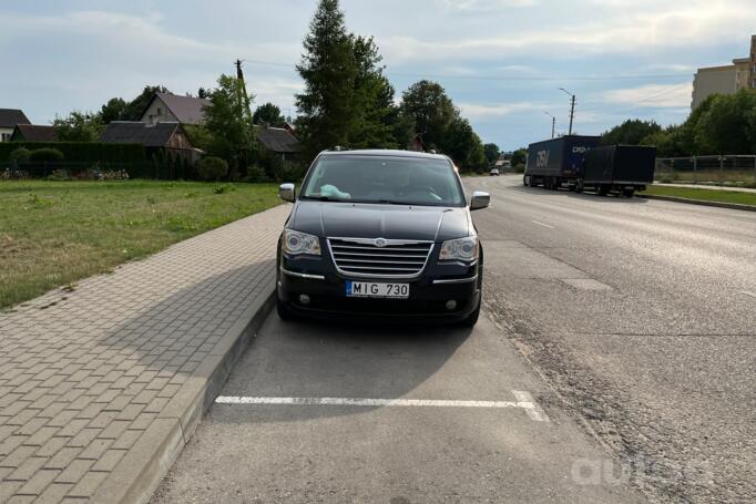 Chrysler Voyager 5 generation Grand minivan