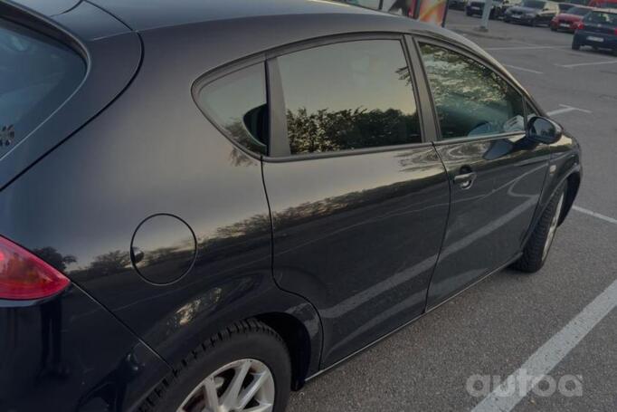 SEAT Leon 2 generation Hatchback 5-doors