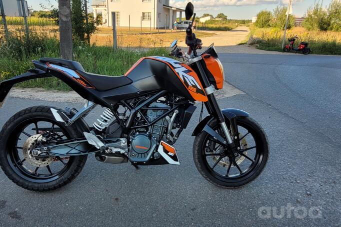 KTM Duke