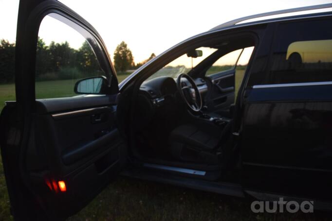 Audi A4 B7 Avant wagon 5-doors