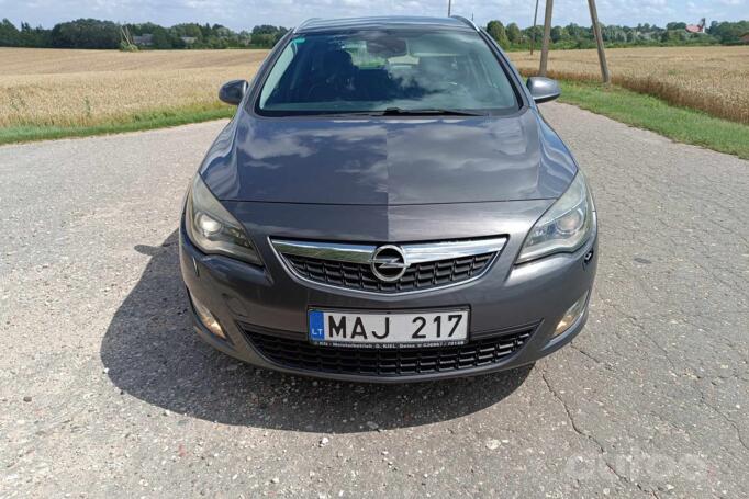 Opel Astra J [restyling] Sports Tourer wagon 5-doors