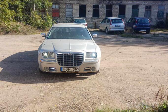 Chrysler 300C 1 generation wagon