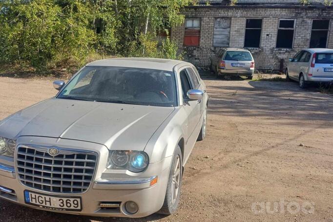 Chrysler 300C 1 generation wagon