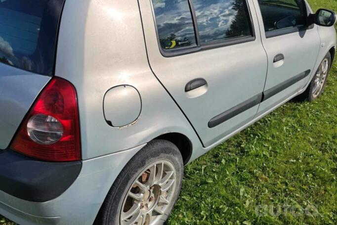 Renault Clio 2 generation Hatchback 5-doors