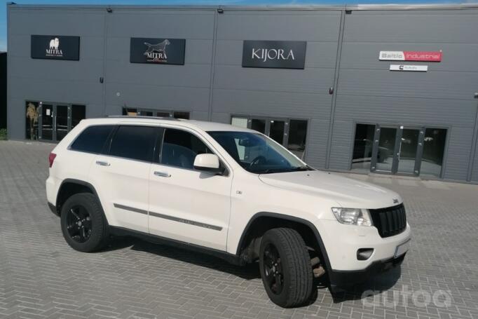 Jeep Grand Cherokee WK2 SUV