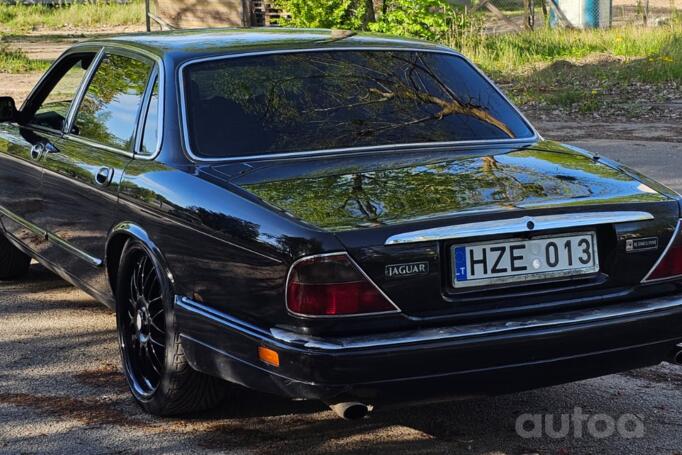 Jaguar XJ X300 Sedan 4-doors