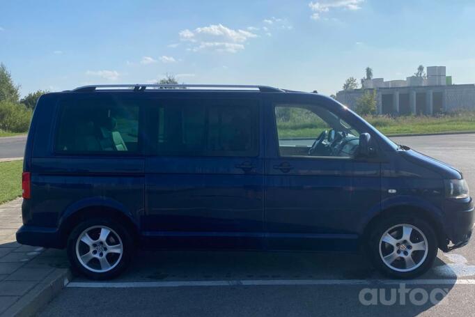 Volkswagen Multivan T5 Minivan