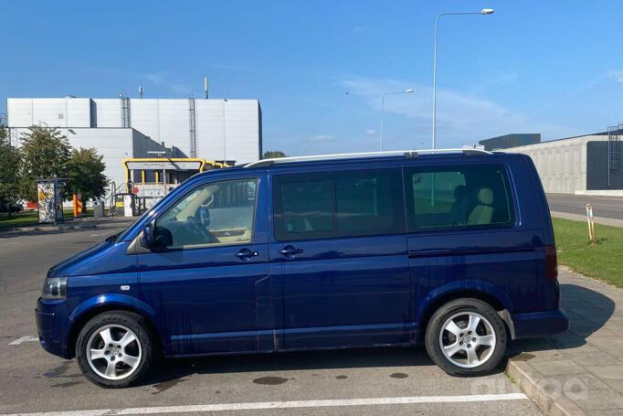 Volkswagen Multivan T5 Minivan