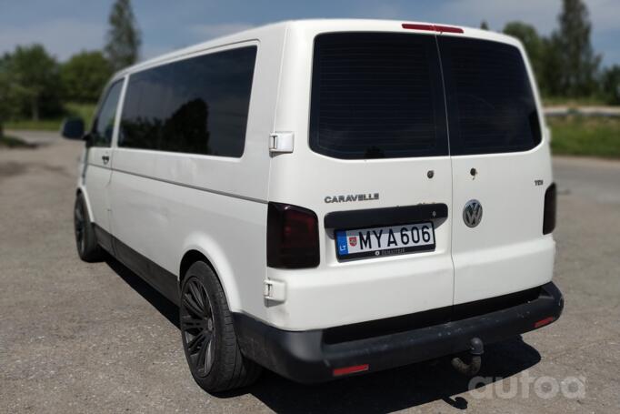 Volkswagen Caravelle T5 Minivan