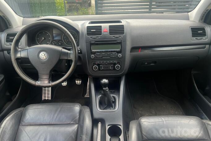 Volkswagen Golf 5 generation Hatchback 5-doors