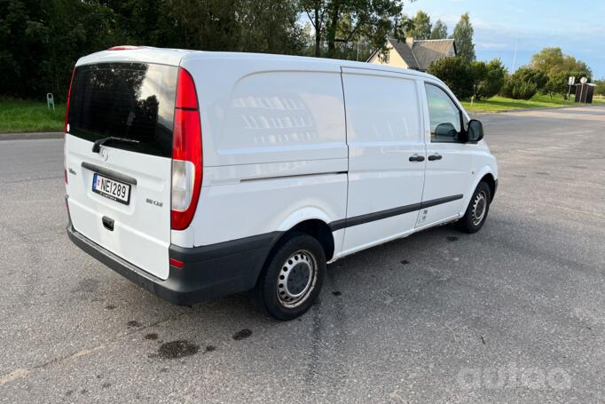 Mercedes-Benz Vito W639 Minivan 4-doors