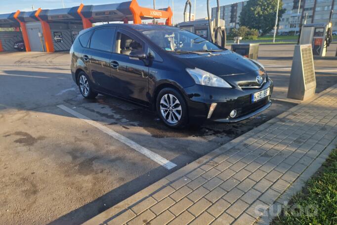 Toyota Prius v (+) 1 generation (Z5 generationW40/41) [restyling]