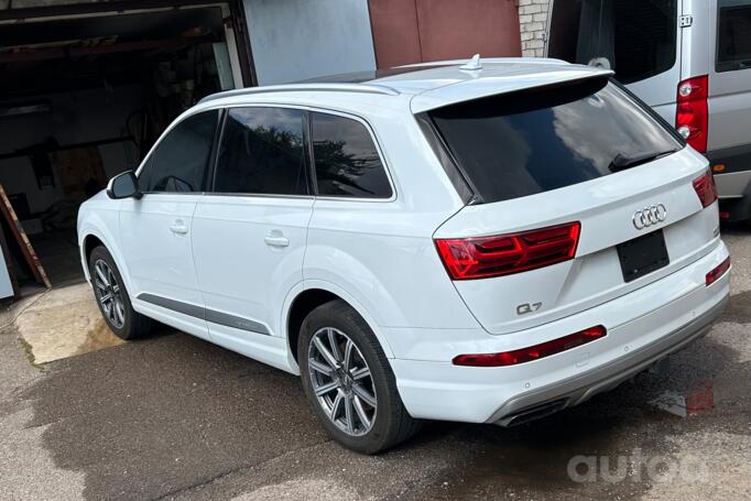 Audi Q7 4M Crossover