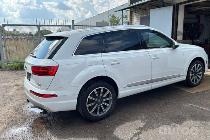 Audi Q7 4M Crossover