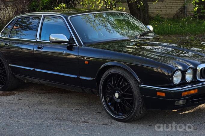 Jaguar XJ X300 Sedan 4-doors