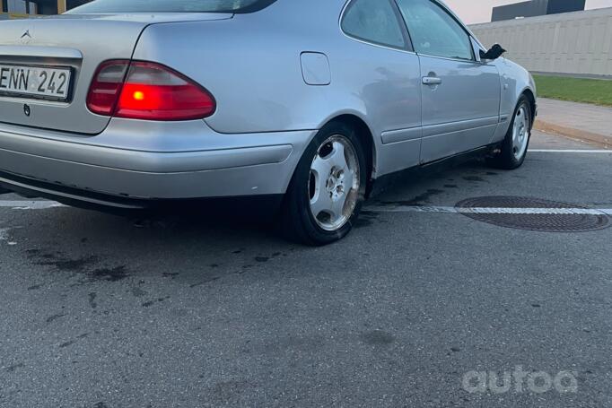 Mercedes-Benz CLK-Class C208 Coupe