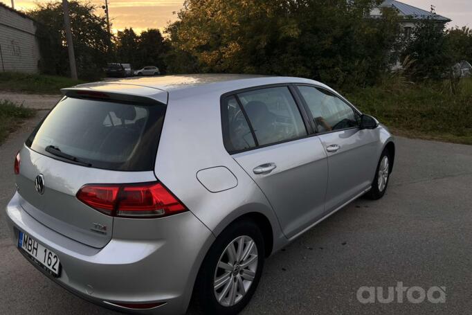 Volkswagen Golf 7 generation Hatchback 5-doors