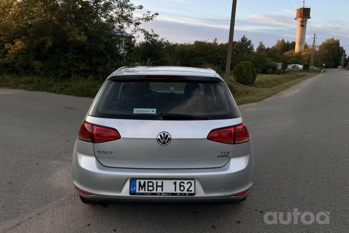 Volkswagen Golf 7 generation Hatchback 5-doors