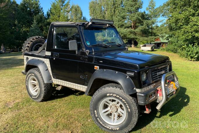 Suzuki Samurai SJ20