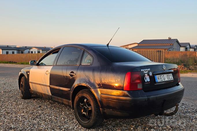 Volkswagen Passat B5 Sedan 4-doors