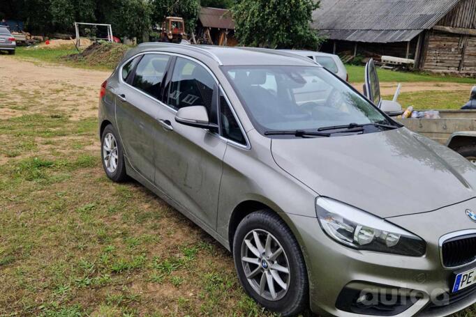 BMW 2 Series Active Tourer F45 Minivan