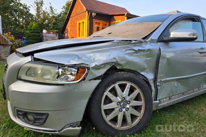 Volvo V50 1 generation [restyling]