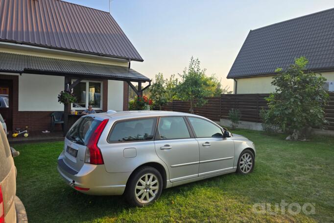 Volvo V50 1 generation [restyling]