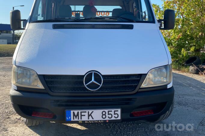 Mercedes-Benz Sprinter First generation