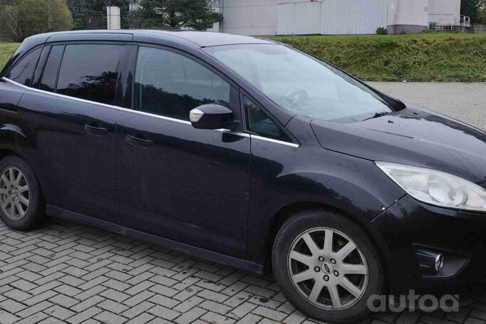 Ford Grand C-MAX