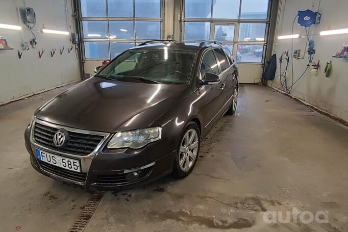 Volkswagen Passat B6 wagon 5-doors