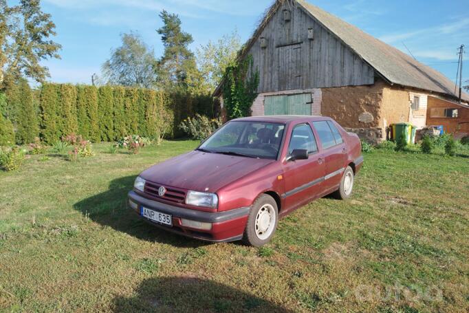 Volkswagen Vento 1 generation Sedan