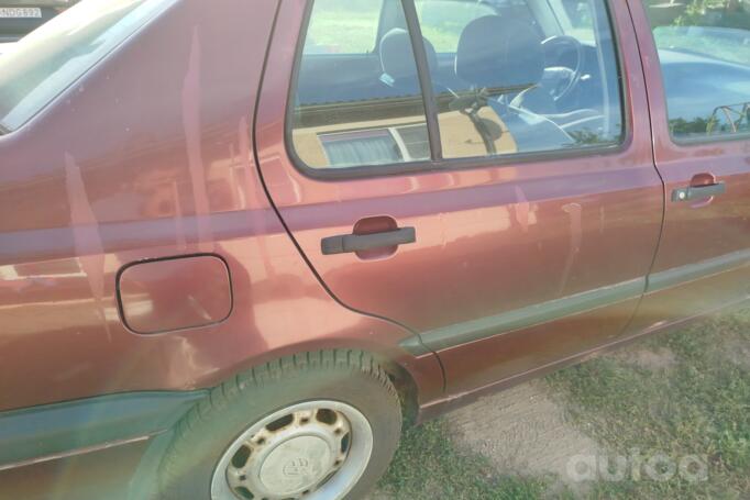 Volkswagen Vento 1 generation Sedan