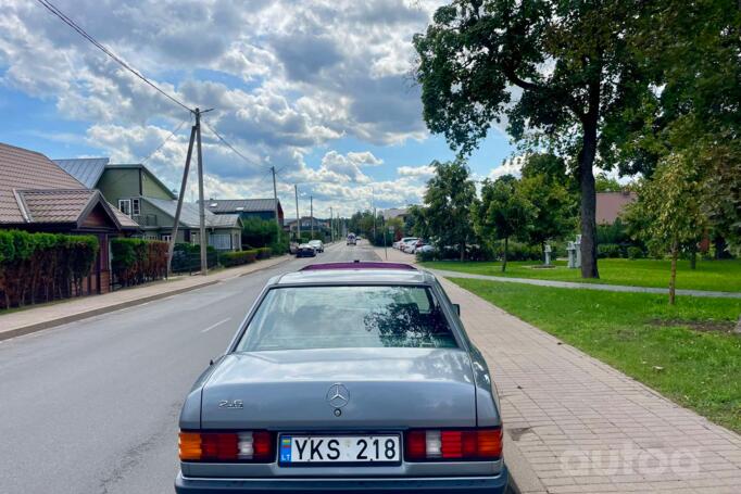 Mercedes-Benz 190 (W201) 1 generation