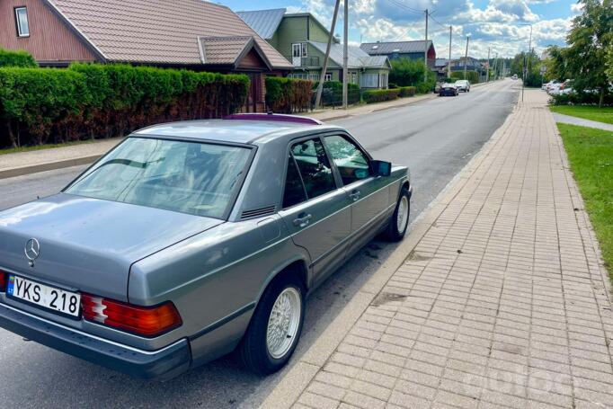 Mercedes-Benz 190 (W201) 1 generation